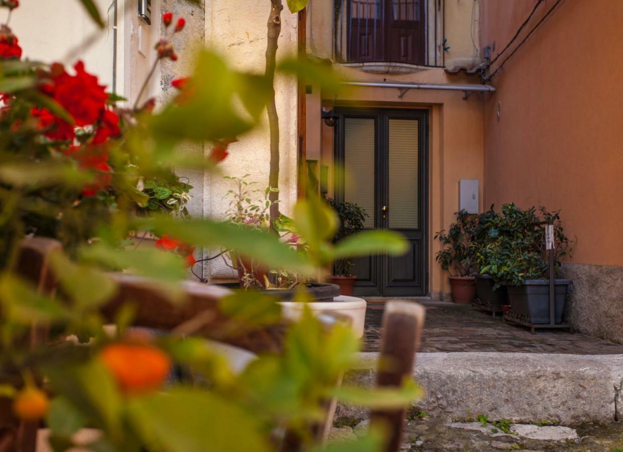 Casa Rosaria Appartement Taormina Buitenkant foto